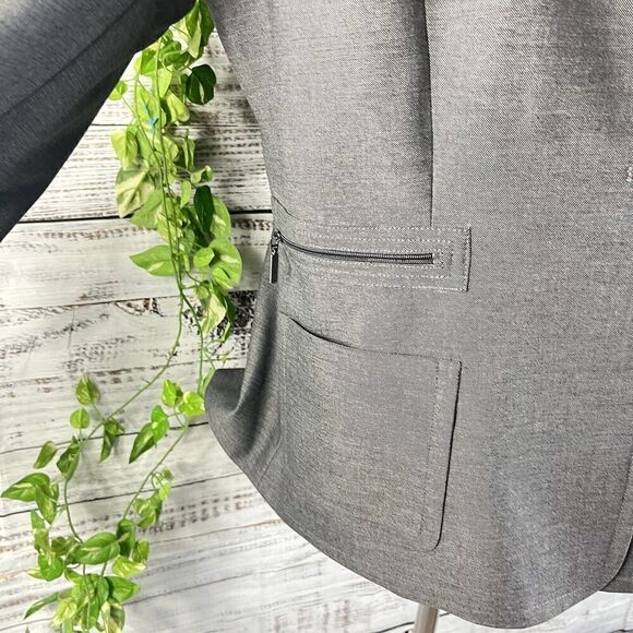 Tahari Blazer Jacket sz 16 Classic Gray Pockets Suit Career Professional Church - Picture 9 of 14